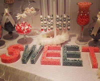 Acrylic letter shaped candy display box